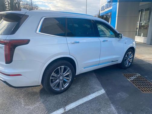 2024 Cadillac XT6 Premium Luxury AWD