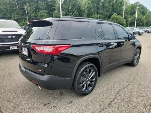 2021 Chevrolet Traverse RS