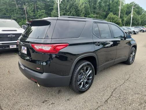 2021 Chevrolet Traverse RS