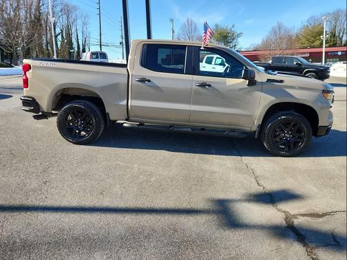 2023 Chevrolet Silverado 1500 Custom Trail Boss