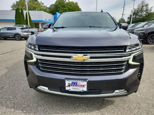 2024 Chevrolet Suburban LT