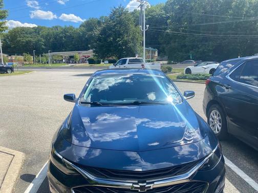 2022 Chevrolet Malibu FWD LT