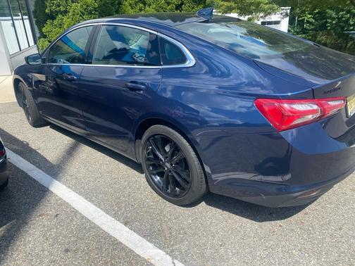 2022 Chevrolet Malibu FWD LT