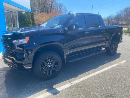 Black 2024 Chevrolet Silverado 1500 LT Trail Boss