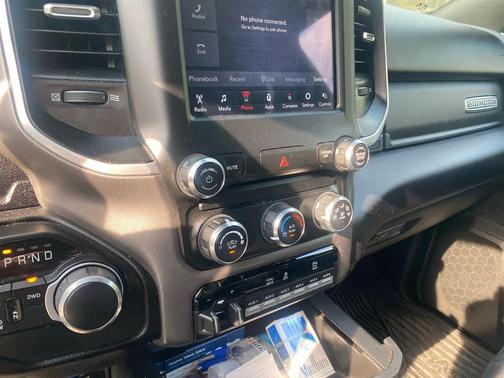 2021 RAM 2500 Big Horn Crew Cab 4x4 6'4' Box