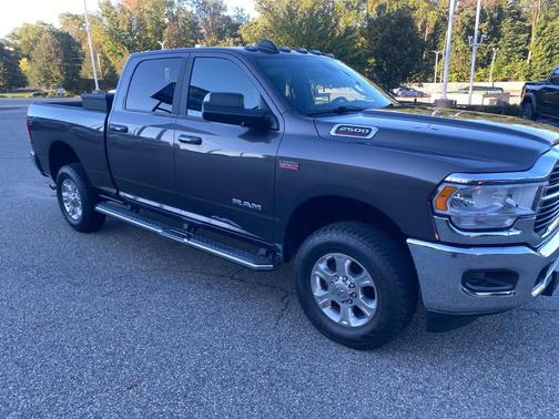 2021 RAM 2500 Big Horn Crew Cab 4x4 6'4' Box