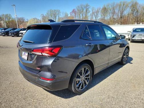 2022 Chevrolet Equinox FWD RS