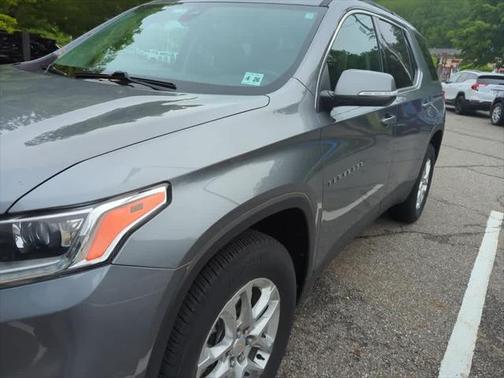 2021 Chevrolet Traverse LT Leather
