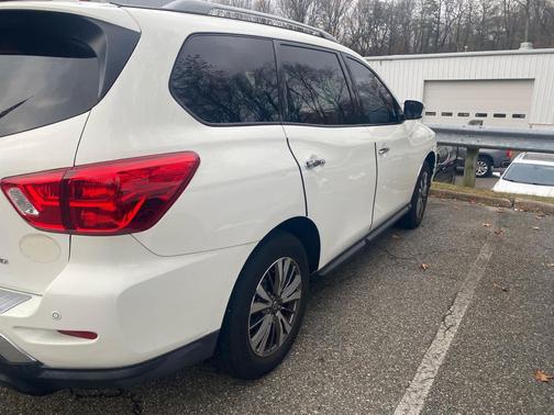 2020 Nissan Pathfinder S 4WD