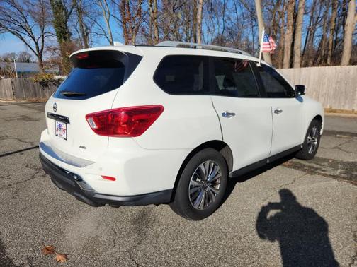 2020 Nissan Pathfinder S 4WD