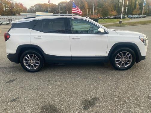 2022 GMC Terrain SLT