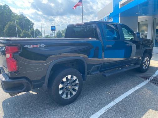 2022 Chevrolet Silverado 2500 Custom