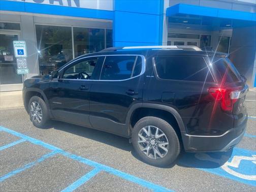 2022 GMC Acadia AWD SLE