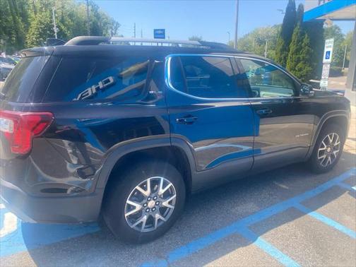 2022 GMC Acadia AWD SLE
