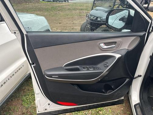 2016 Hyundai SANTA FE Limited