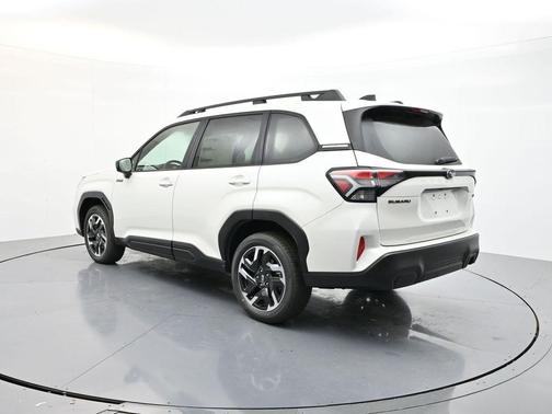2025 Subaru Forester Hybrid Premium