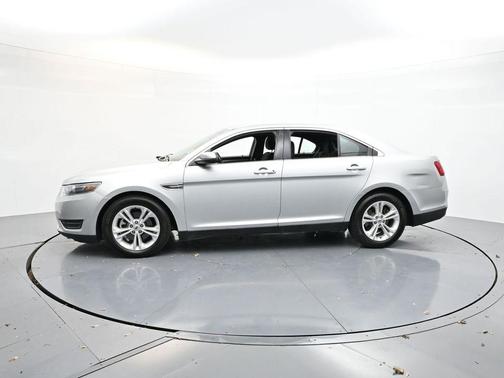 2016 Ford Taurus SEL