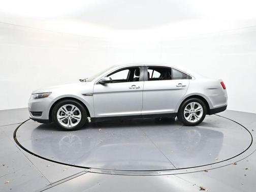 2016 Ford Taurus SEL