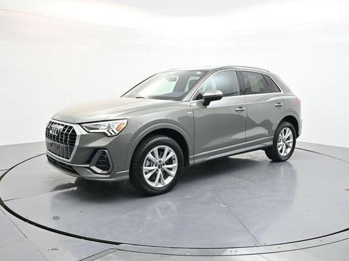 Chronos Gray Metallic 2024 Audi Q3 45 S line Premium