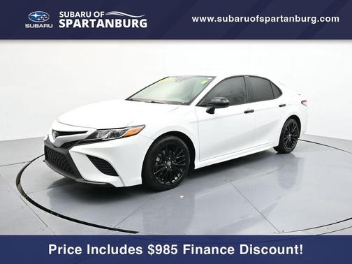 2020 Toyota Camry SE