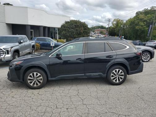 2023 Subaru Outback Premium