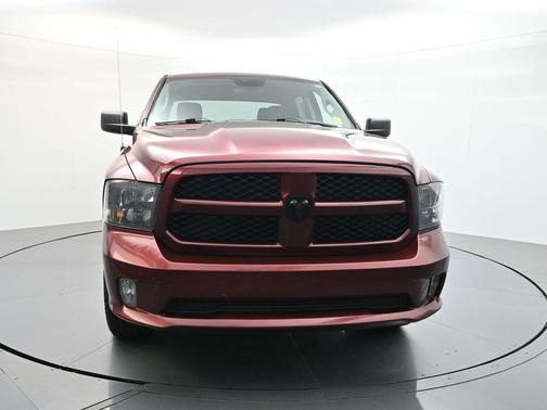 Delmonico Red Pearlcoat 2018 RAM 1500 Express
