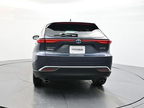 2024 Toyota Venza LE