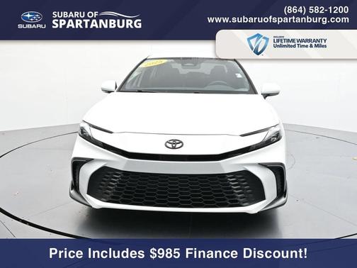 2025 Toyota Camry SE