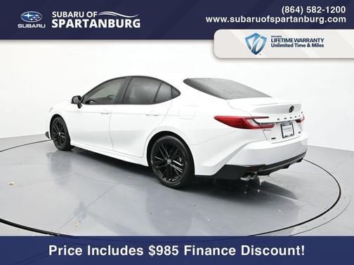 2025 Toyota Camry SE