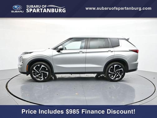2022 Mitsubishi Outlander SE