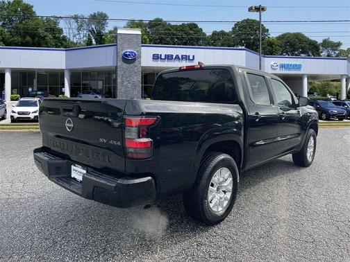 2023 Nissan Frontier SV