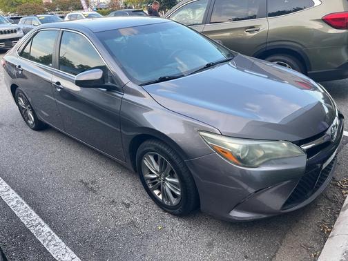 2016 Toyota Camry SE