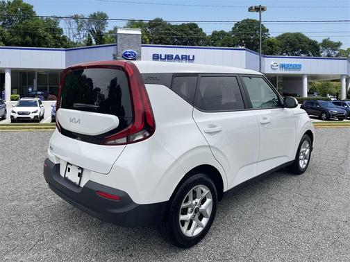 2022 Kia Soul LX