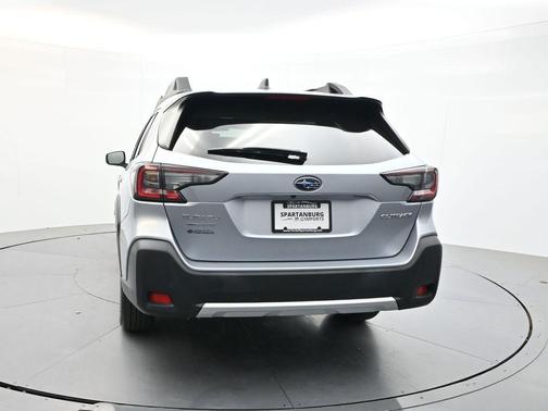 Ice Silver Metallic 2024 Subaru Outback Limited