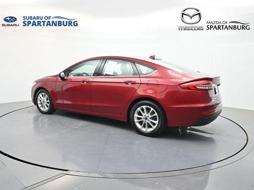 Ruby Red Metallic 2019 Ford Fusion SE