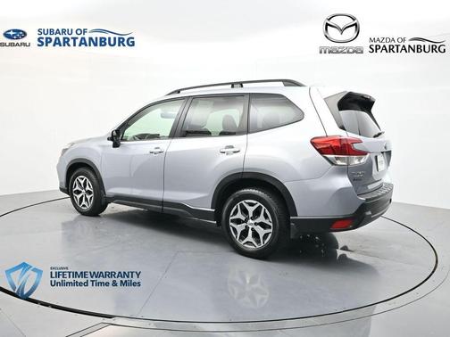 Ice Silver Metallic 2020 Subaru Forester Premium