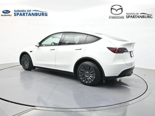 Pearl White Multi 2023 Tesla Model Y Long Range