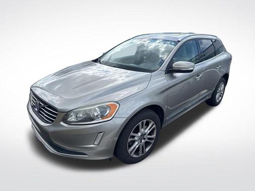 Sea Shell Metallic 2016 Volvo XC60 T5 Drive-E Premier
