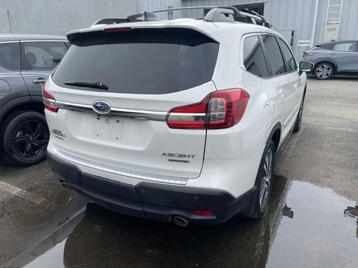 Crystal White Pearl 2020 Subaru Ascent Limited 7-Passenger