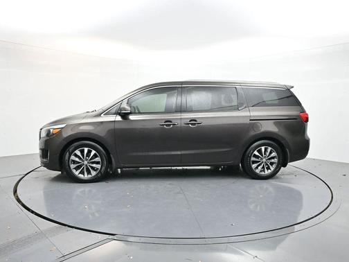 2017 Kia Sedona SX