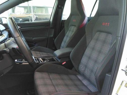 2024 Volkswagen Golf GTI 2.0T S