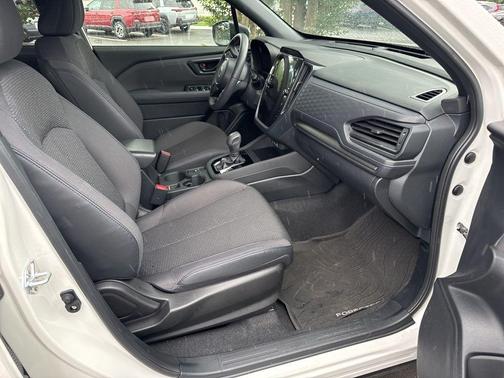 Crystal White Pearl 2025 Subaru Forester Premium