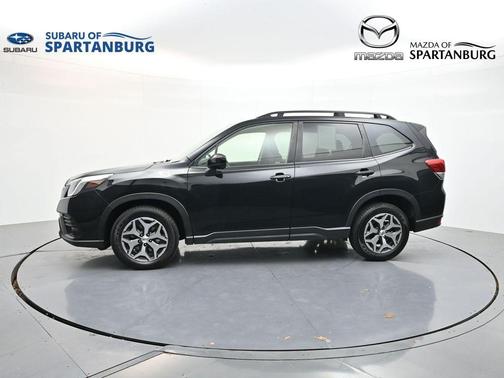 Crystal Black Silica 2024 Subaru Forester Premium