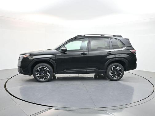 Crystal Black Silica 2026 Subaru Forester Premium