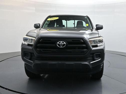 2017 Toyota Tacoma SR