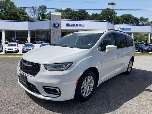 2022 Chrysler Pacifica Touring-L