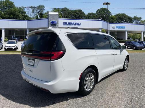 2022 Chrysler Pacifica Touring-L