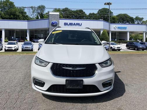2022 Chrysler Pacifica Touring-L