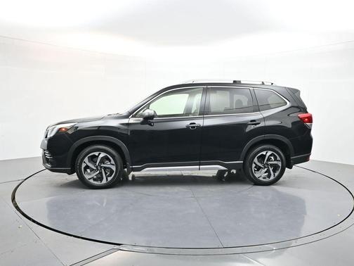 Crystal Black Silica 2024 Subaru Forester Touring