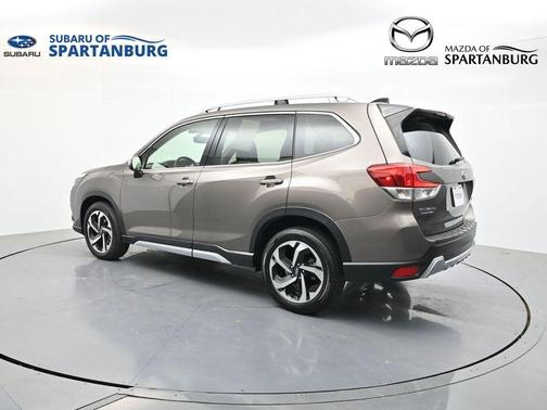 Brilliant Bronze Metallic 2024 Subaru Forester Touring